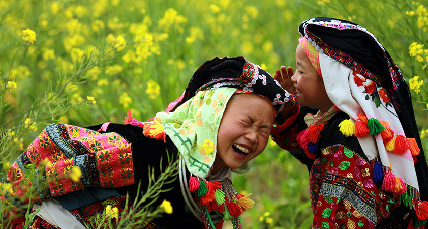 Les petites filles de l''ethnie minoritaire Lolo
